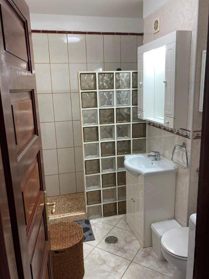 Victoria Court 2, Los Cristianos Guincho  Kültér fotó